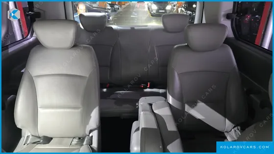 HYUNDAI STAREX 11-SEATER WAGON