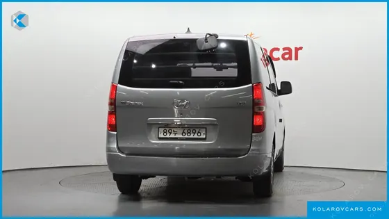 HYUNDAI STAREX 3-SEATER VAN
