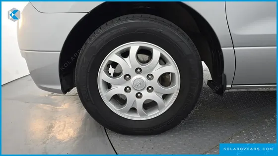 HYUNDAI STAREX 3-SEATER VAN