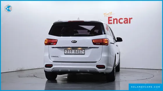 KIA CARNIVAL 9-SEATER NOBLESSE SPECIAL
