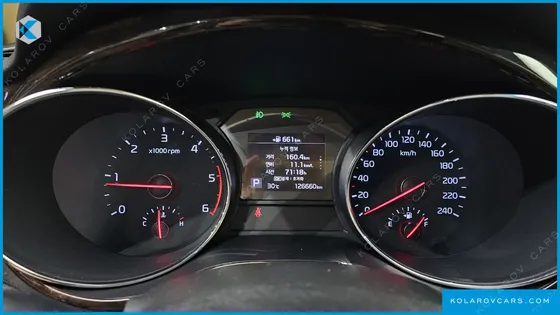 KIA CARNIVAL 9-SEATER NOBLESSE SPECIAL