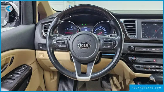 KIA CARNIVAL 9-SEATER NOBLESSE SPECIAL