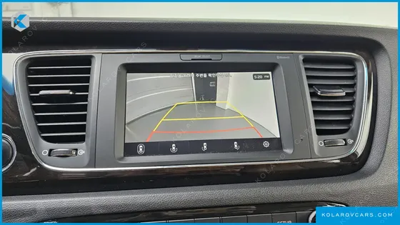 KIA CARNIVAL 9-SEATER NOBLESSE SPECIAL