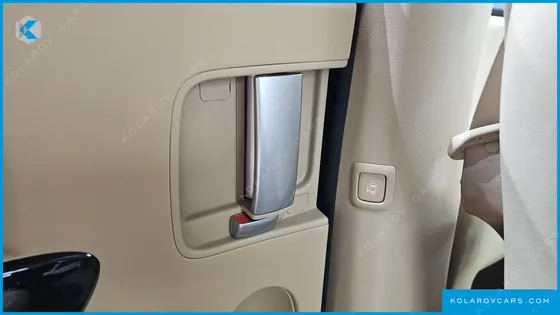 KIA CARNIVAL 9-SEATER NOBLESSE SPECIAL