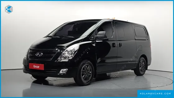 HYUNDAI STAREX 5-SEATER VAN