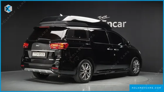 KIA CARNIVAL 9-SEATER HI-LIMOUSINE
