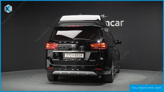 KIA CARNIVAL 9-SEATER HI-LIMOUSINE