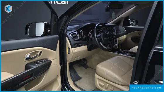 KIA CARNIVAL 9-SEATER HI-LIMOUSINE