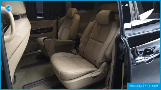 KIA CARNIVAL 9-SEATER HI-LIMOUSINE