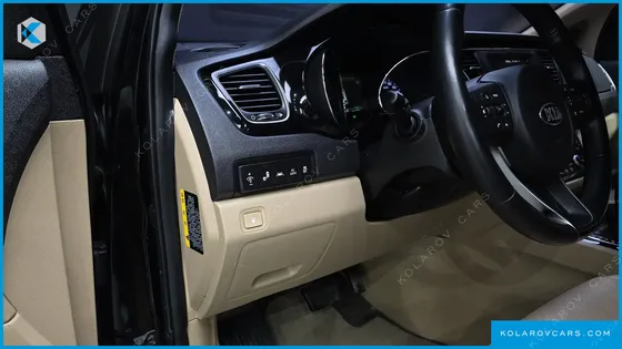 KIA CARNIVAL 9-SEATER HI-LIMOUSINE