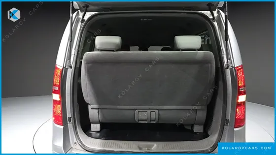 HYUNDAI STAREX 12-SEATER WAGON