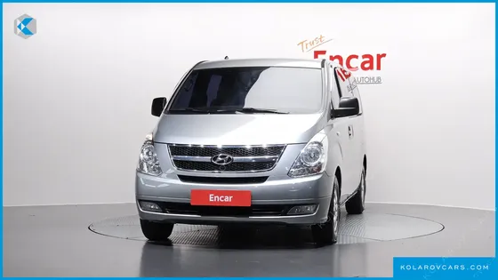 HYUNDAI STAREX 5-SEATER VAN