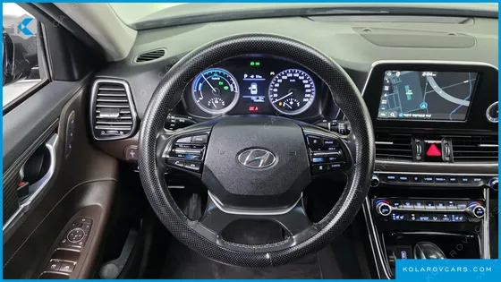 HYUNDAI GRANDEUR EXCLUSIVE