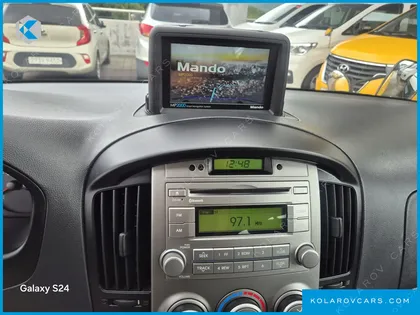 HYUNDAI STAREX GUARD CAR OF CHILDREN