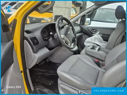 HYUNDAI STAREX GUARD CAR OF CHILDREN
