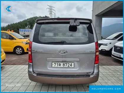 HYUNDAI STAREX 11-SEATER WAGON HVX
