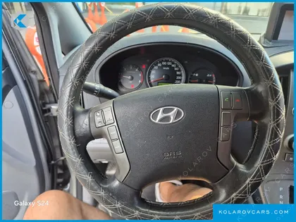 HYUNDAI STAREX 11-SEATER WAGON HVX