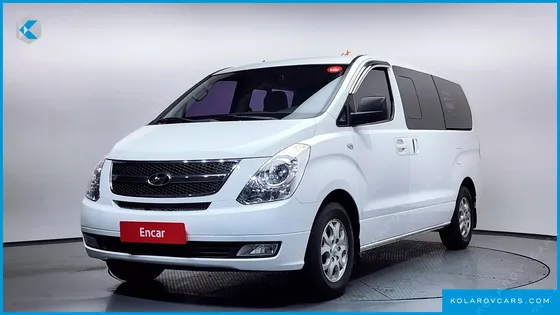 HYUNDAI STAREX 5-SEATER VAN