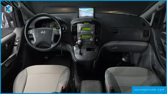 HYUNDAI STAREX 11-SEATER WAGON HVX