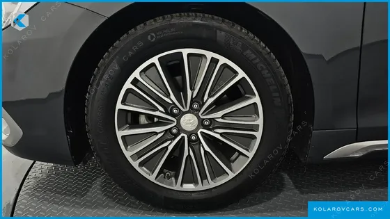 HYUNDAI GRANDEUR EXCLUSIVE