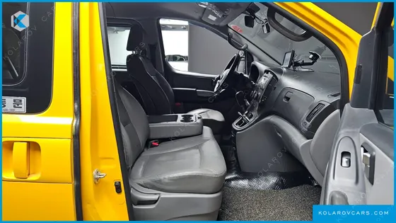 HYUNDAI STAREX 4WD GUARD CAR OF CHIDREN
