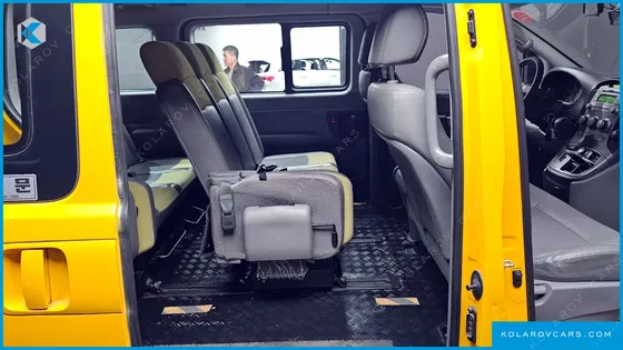 HYUNDAI STAREX 4WD GUARD CAR OF CHIDREN