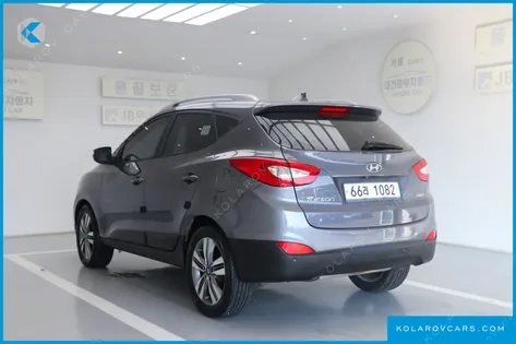 HYUNDAI TUCSON DIESEL(E-VGT) 4WD