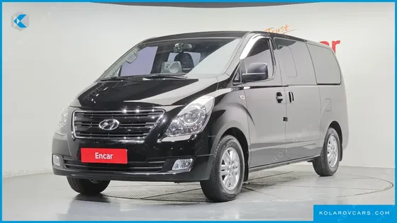 HYUNDAI STAREX 5-SEATER VAN
