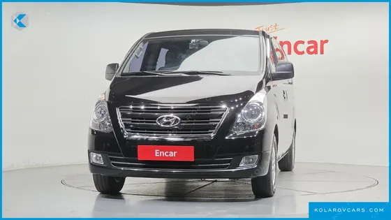 HYUNDAI STAREX 5-SEATER VAN