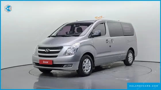 HYUNDAI STAREX 5-SEATER VAN