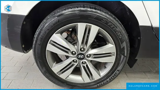 HYUNDAI TUCSON DIESEL(E-VGT) 2WD