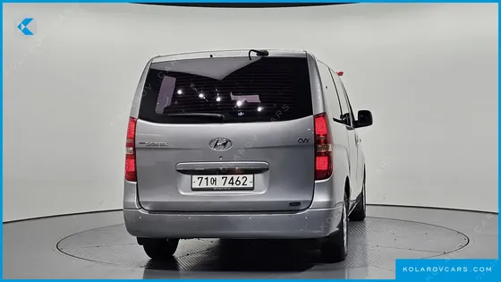 HYUNDAI STAREX 12-SEATER WAGON
