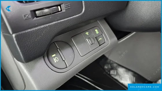 HYUNDAI STAREX 12-SEATER WAGON