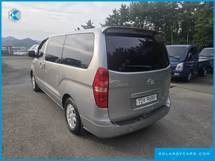 HYUNDAI STAREX 12-SEATER WAGON