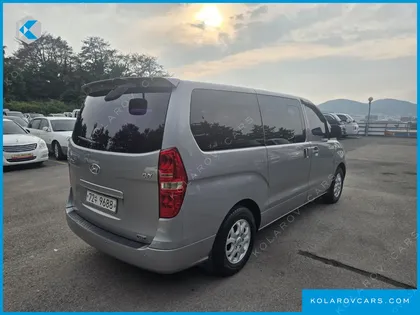 HYUNDAI STAREX 12-SEATER WAGON