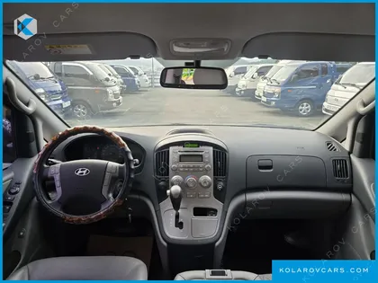 HYUNDAI STAREX 12-SEATER WAGON