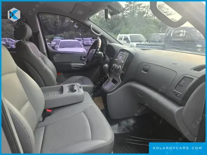 HYUNDAI STAREX 12-SEATER WAGON