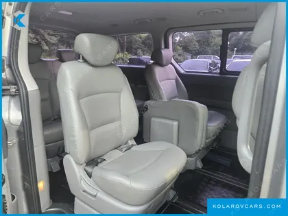 HYUNDAI STAREX 12-SEATER WAGON