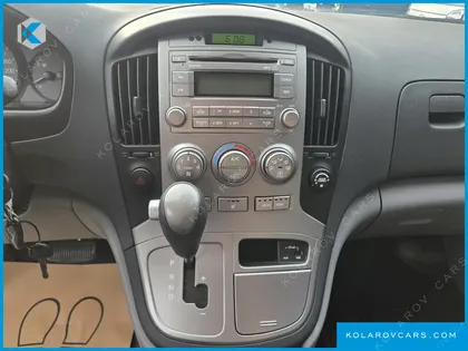 HYUNDAI STAREX 12-SEATER WAGON