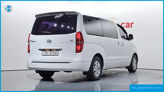 HYUNDAI STAREX 11-SEATER WAGON