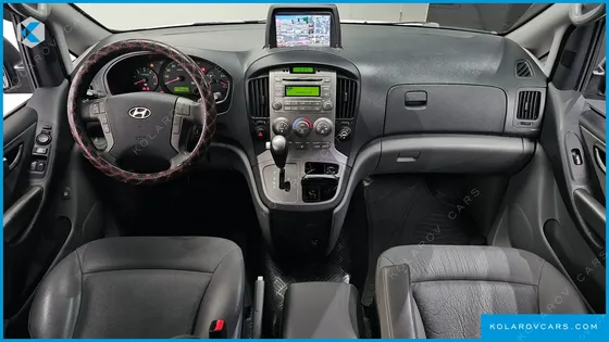 HYUNDAI STAREX 11-SEATER WAGON