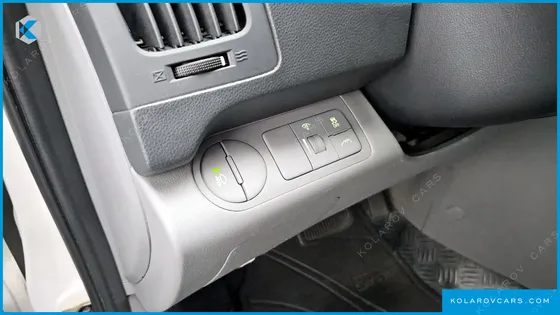 HYUNDAI STAREX 11-SEATER WAGON