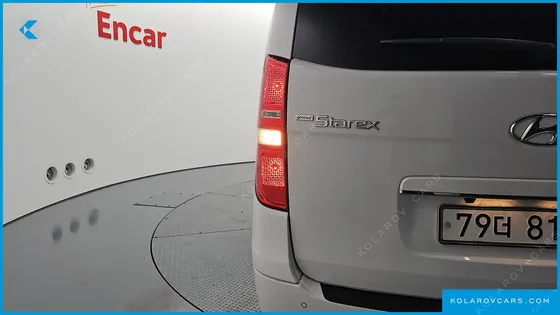 HYUNDAI STAREX 11-SEATER WAGON