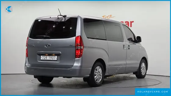HYUNDAI STAREX 12-SEATER WAGON