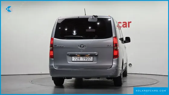 HYUNDAI STAREX 12-SEATER WAGON