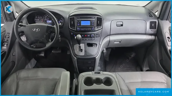 HYUNDAI STAREX 12-SEATER WAGON