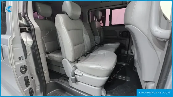 HYUNDAI STAREX 12-SEATER WAGON