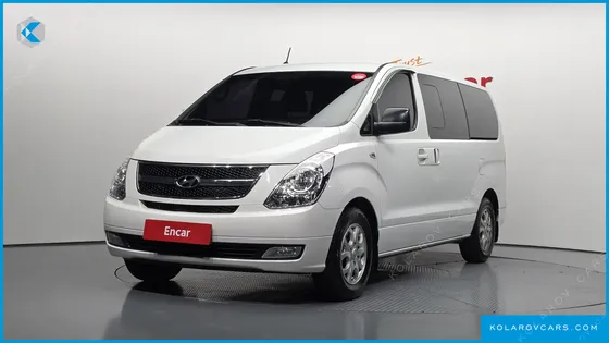 HYUNDAI STAREX 5-SEATER VAN