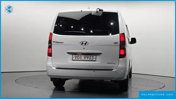 HYUNDAI STAREX 5-SEATER VAN