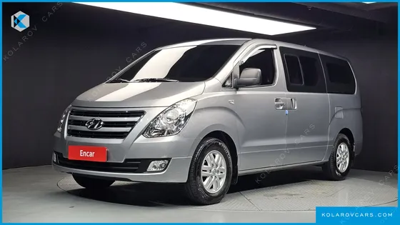 HYUNDAI STAREX 5-SEATER VAN